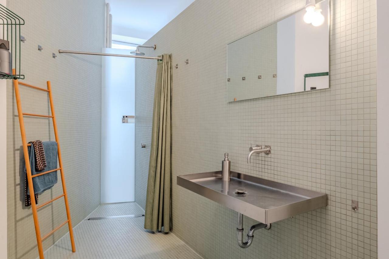 Spacious Apartment in Kreuzberg - 3