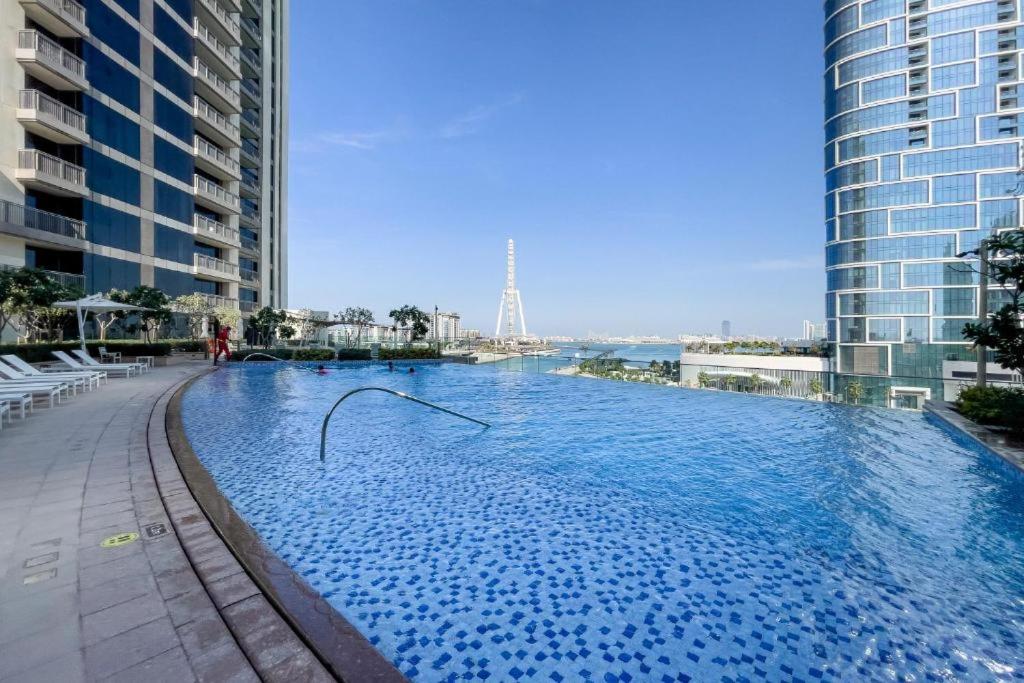 Seven Palm 1 Bedroom Rooftop Infinity Pool and Seaside - 4
