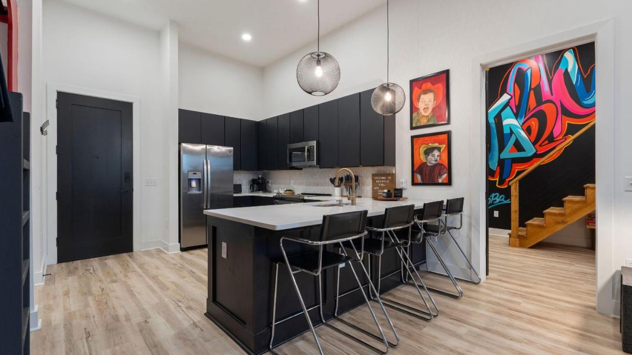 Creative Nashville Apartment Rooftop Firepit Gym Easy Downtown Access Hermitage House by AvantStay - 4