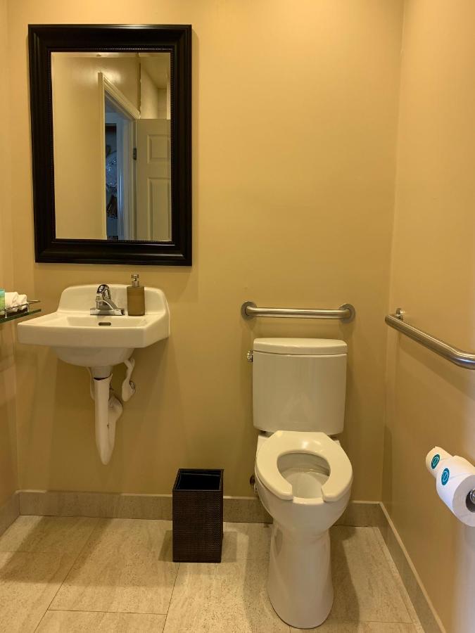 The Dylan Hotel at SFO — photo 14