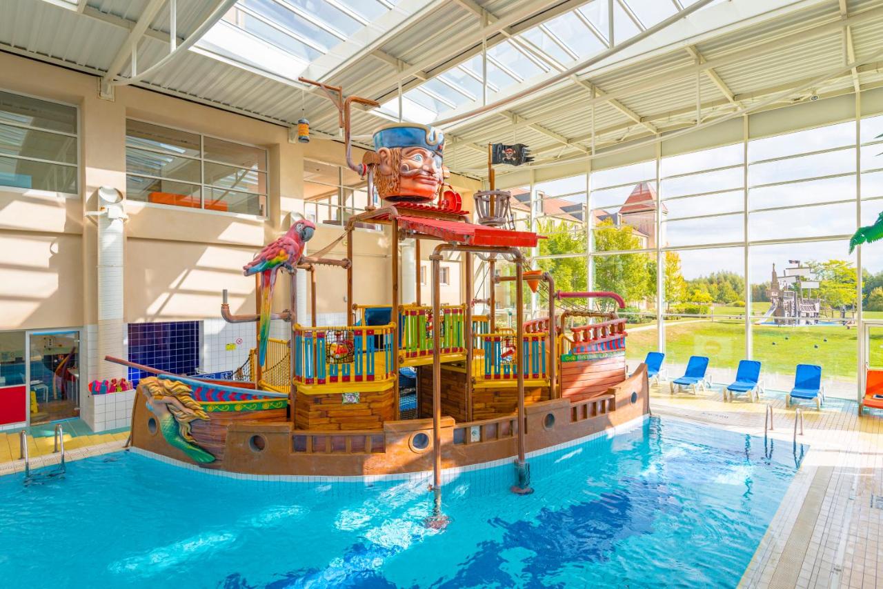 Water park: Explorers Hotel Marne-la-Vallée