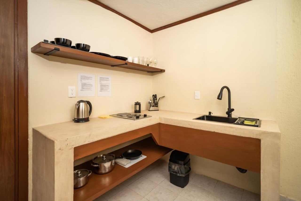 Casa Jurel Apartment Ideal Location in Cancun 2 Bedrooms Free WiFi and Kitchen - 2