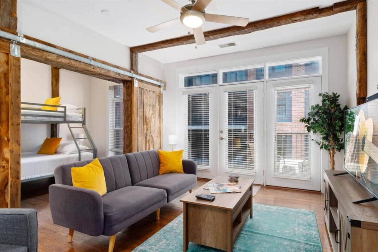 The Nashville Nook - Barn Doors & Broadway Dreams - 2