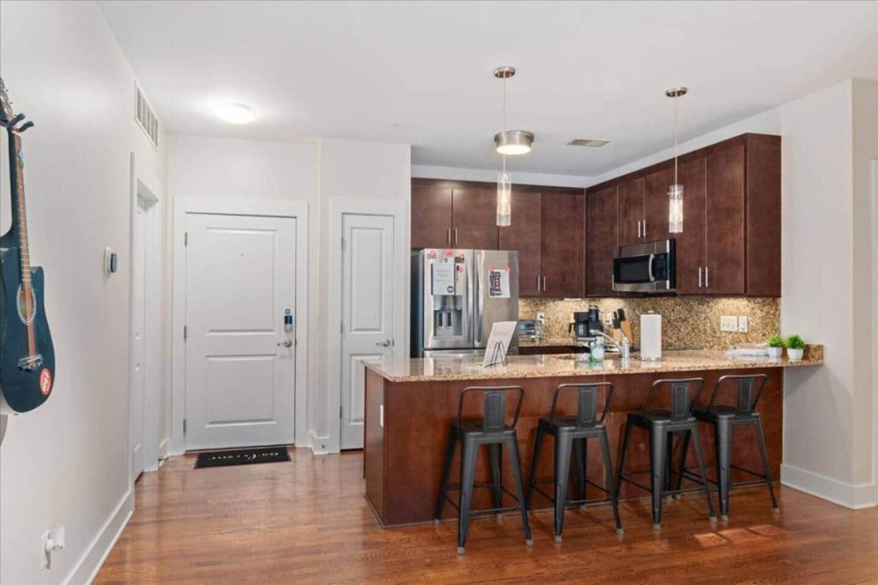 The Nashville Nook - Barn Doors & Broadway Dreams - 5