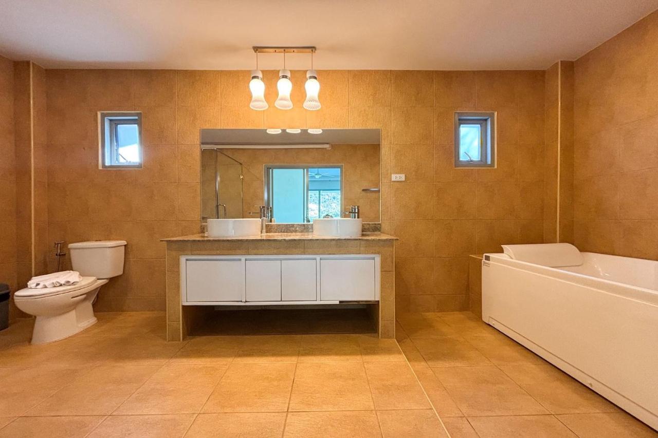 Grand Villa Ishu 4BR Private Pool - 2