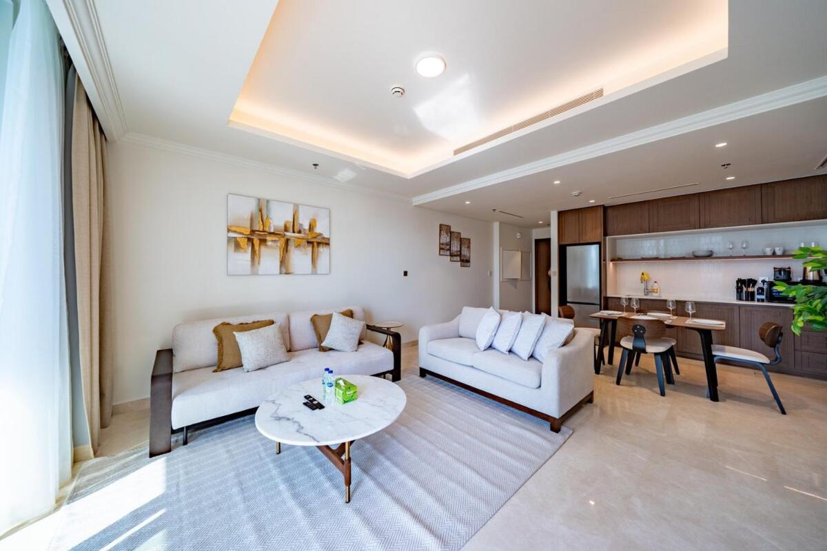 Luxury Sea View 1BR l Palace Beach Residence - 5