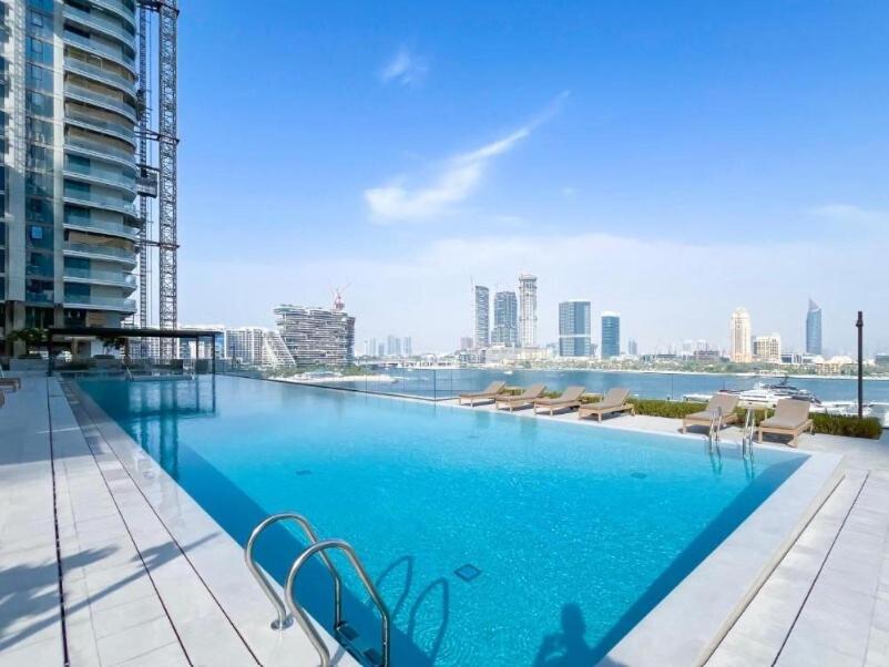 Luxury Sea View 1BR l Palace Beach Residence - 4