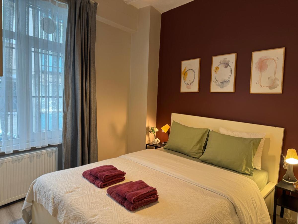 Stylish Apartment 3 Min to Metro - 2