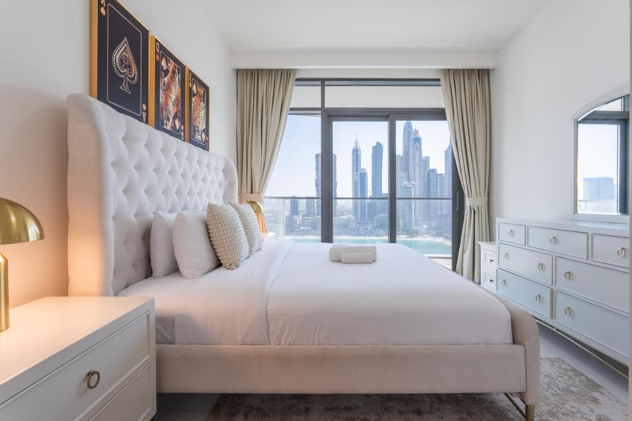 Vacationer Holiday Homes l Stunning 2 Bed l Marina Skyline l Beach Access - 2