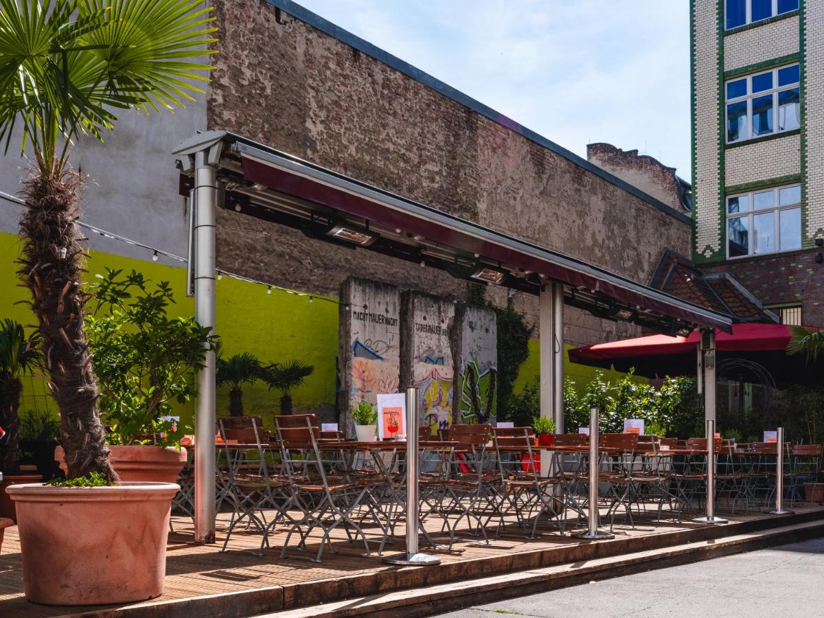 Ballhaus Berlin Hostel - 2