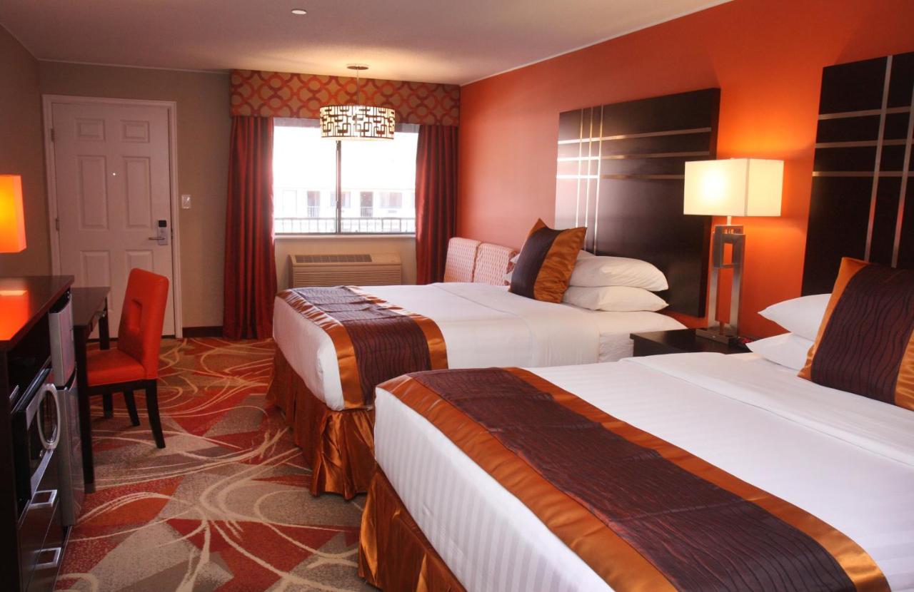 Gateway Inn and Suites — photo 24