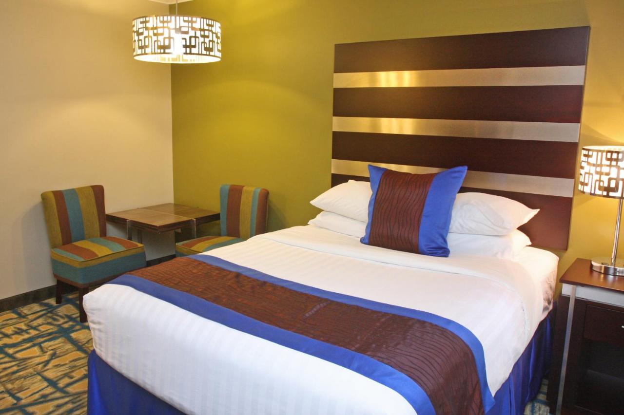Gateway Inn and Suites — photo 11