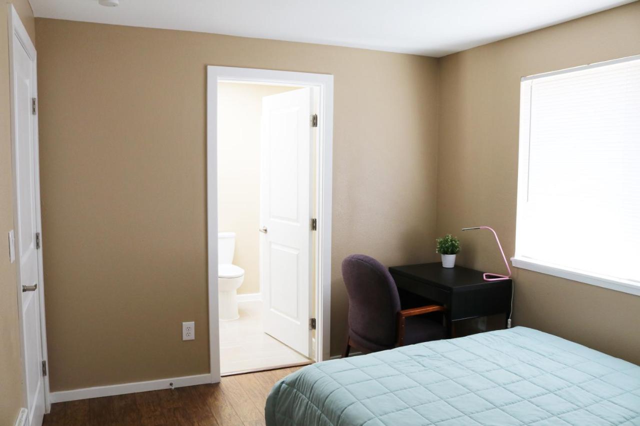 Quiet, Clean and Comfortable Room ( Guesthouse) — photo 15