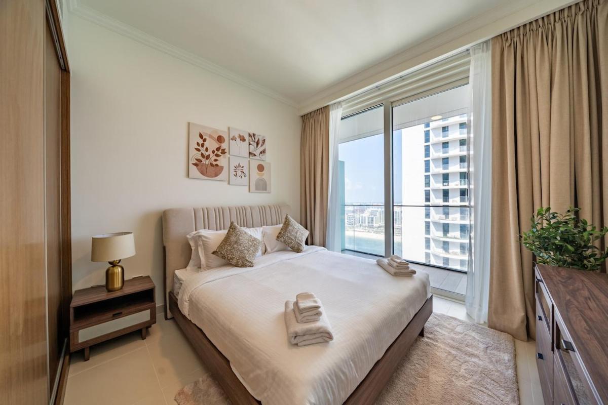 Exquisite Beachfront 1BR l Palace Beach Residence - 2