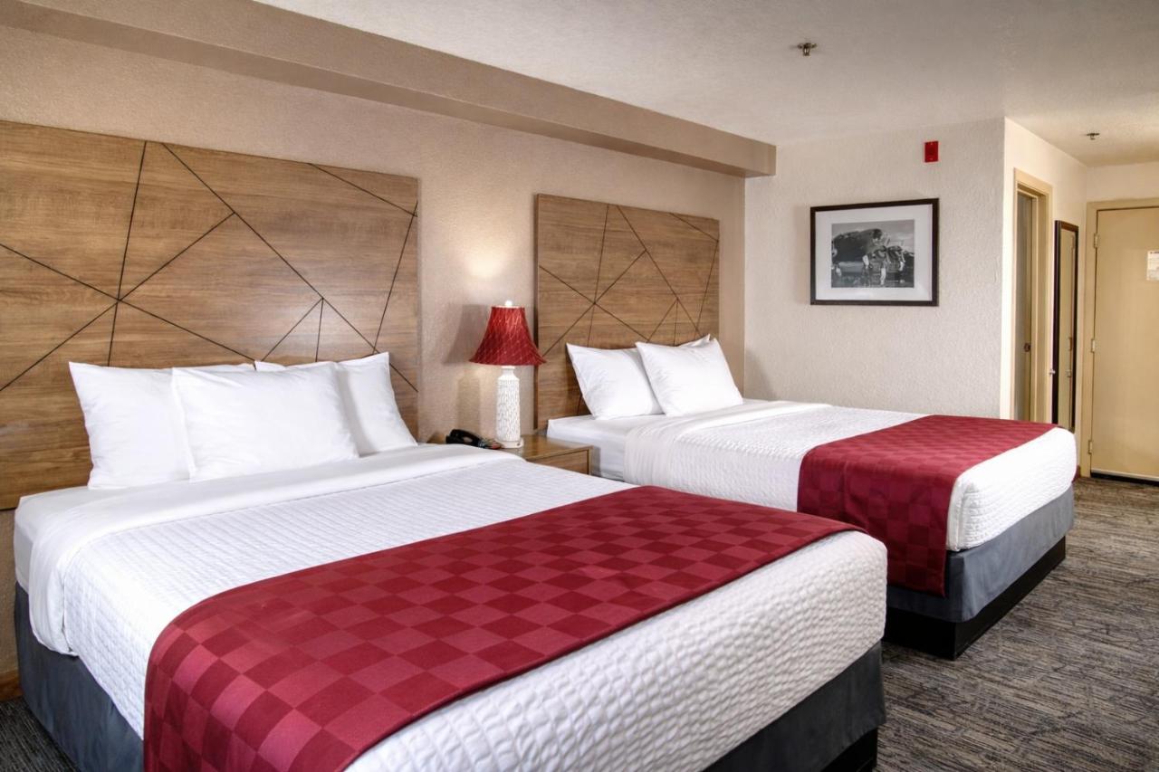 Americas Best Value Inn Lynnwood — photo 1