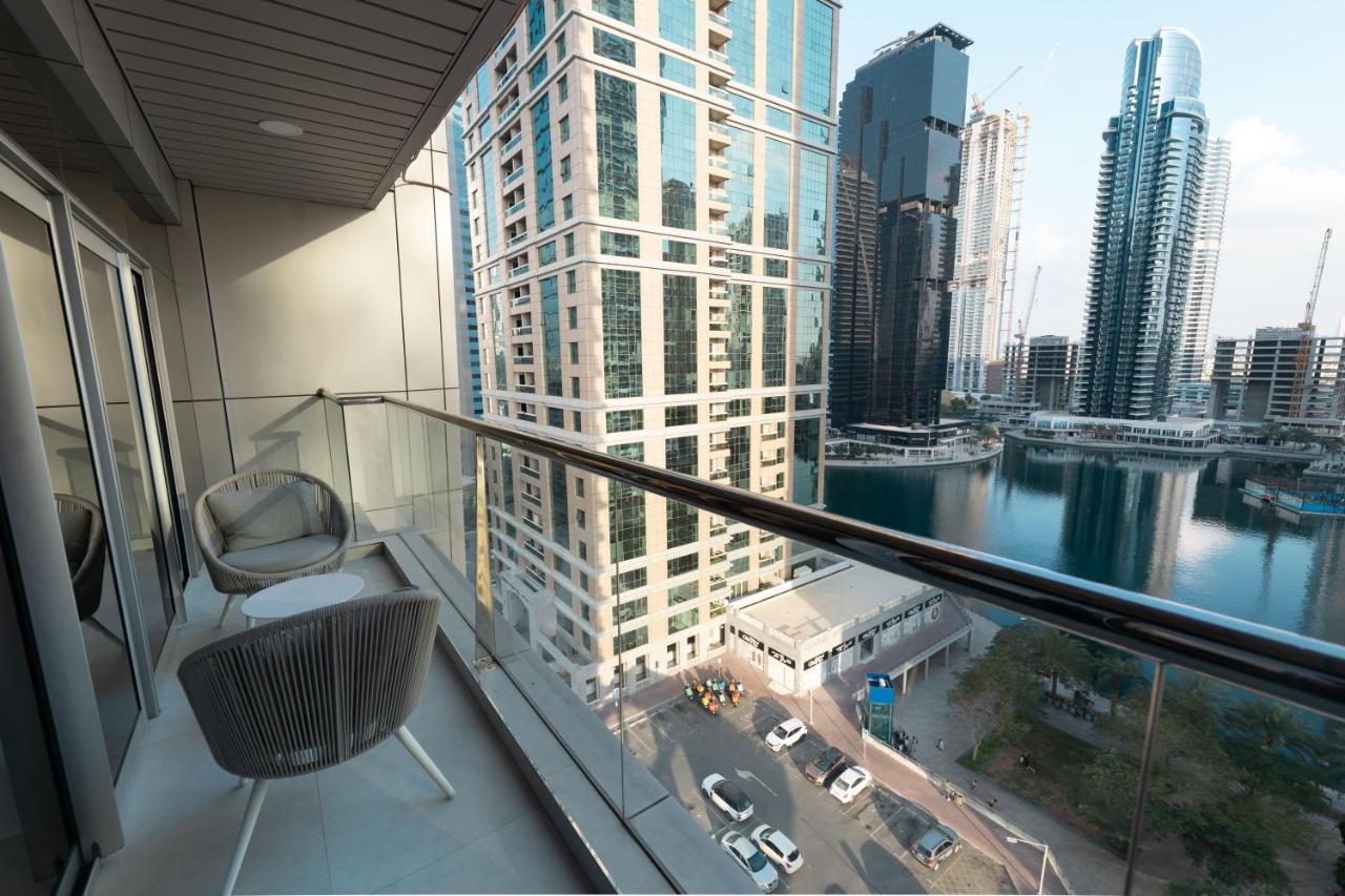 Escape 24 Spacious 1BR Lake View, Global Lake View, JLT - 4