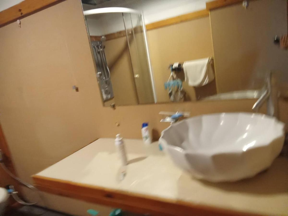 Spacious City-View Apartment with Modern Amenities in Krung Thep - 4