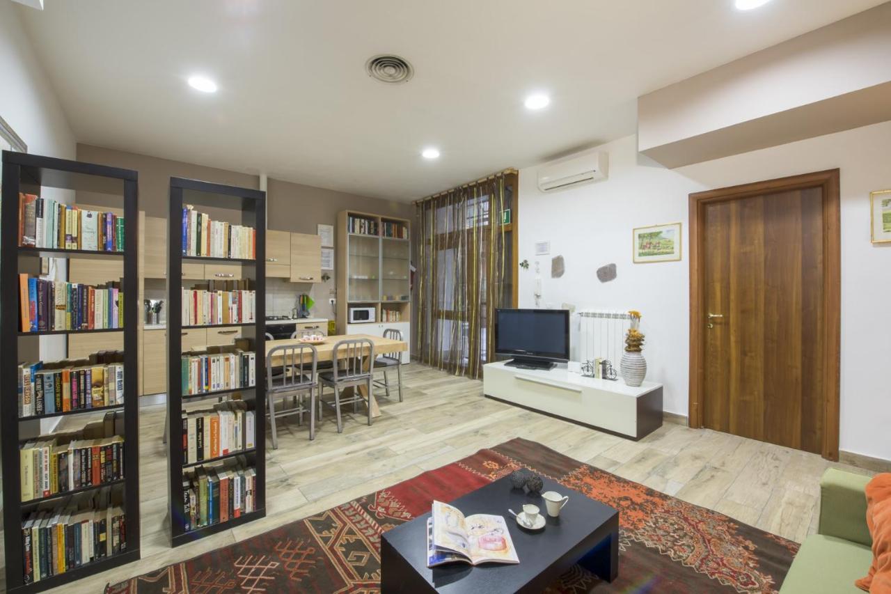Colosseo Family and Group Home Roma