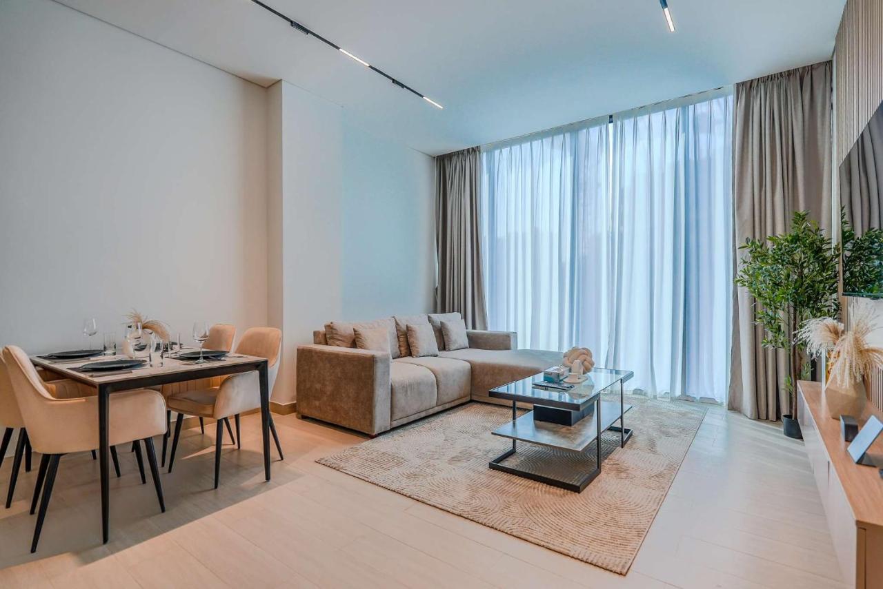 TRPS - Trillionaire Residences, Business Bay - Private Jacuzzi, Modern 2BR Furnished, Canal View - 2