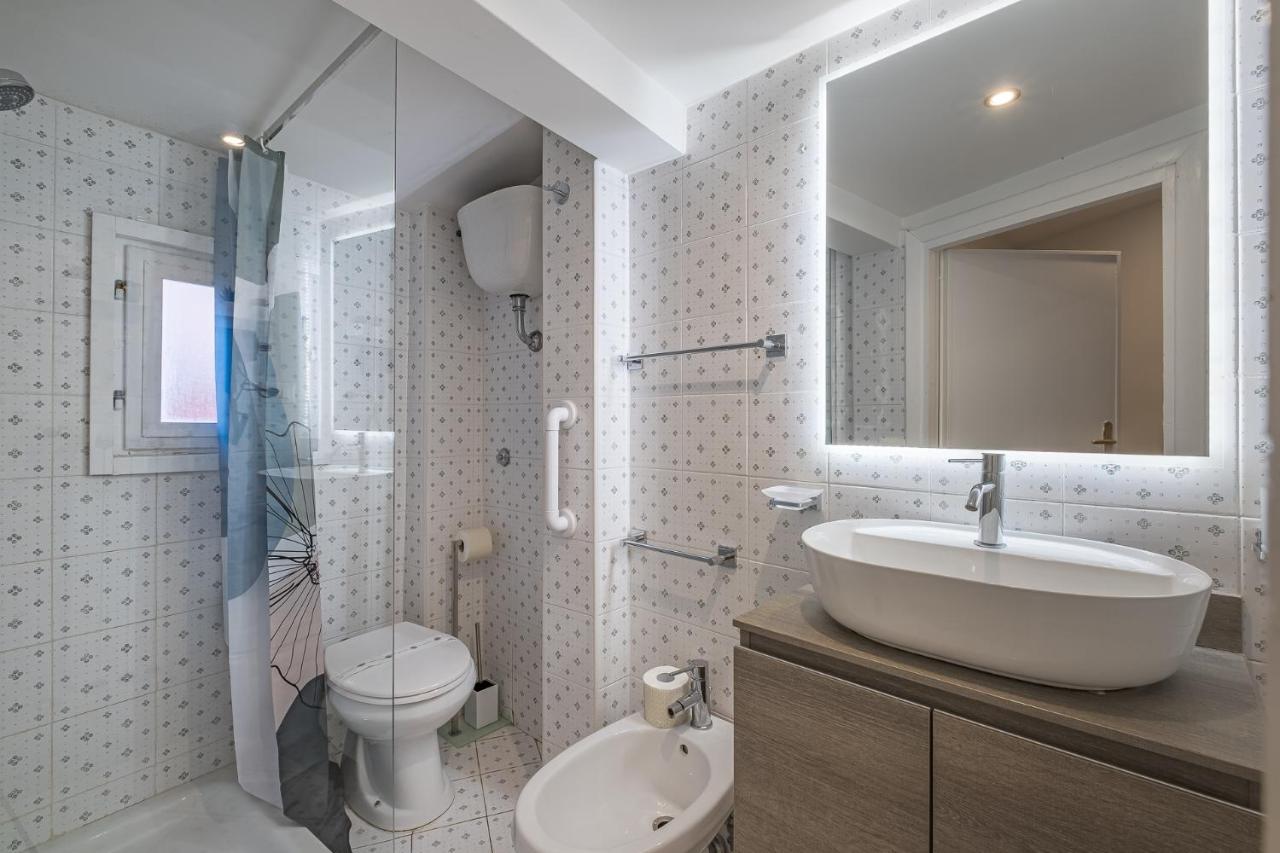 Piazza del Popolo - The Heart of Rome - 3