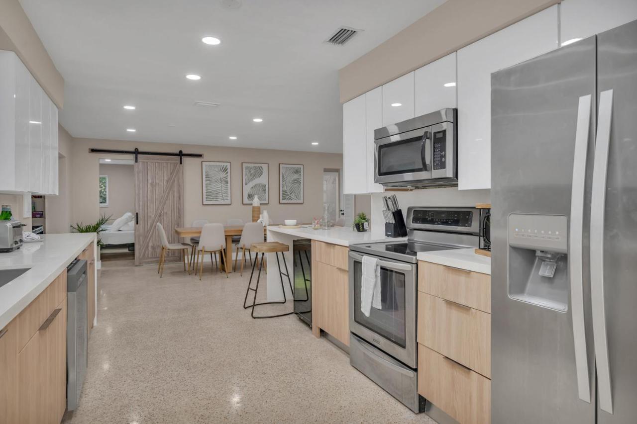 LUXE Villa, Heated Pool, Fire Pit, GAMES - 2