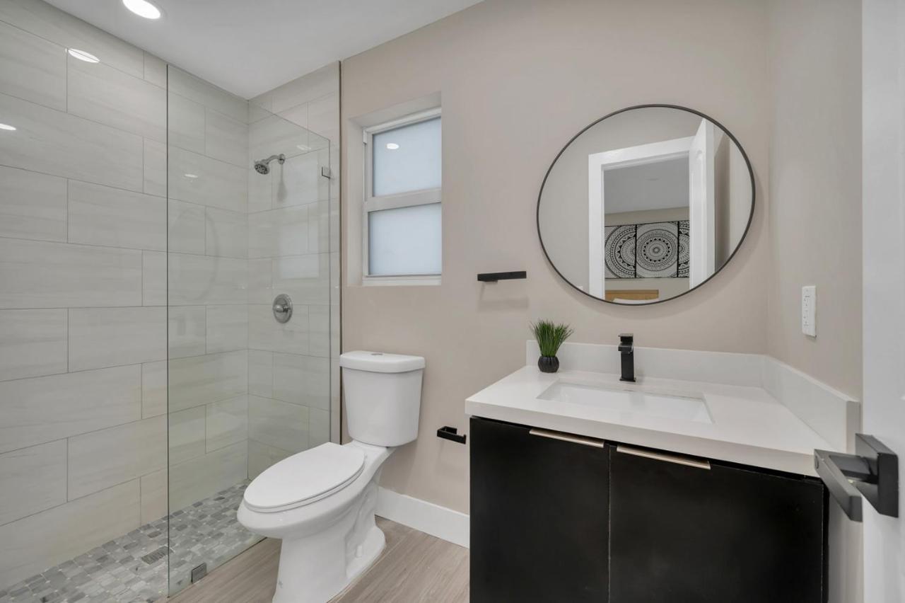 LUXE Villa, Heated Pool, Fire Pit, GAMES - 3