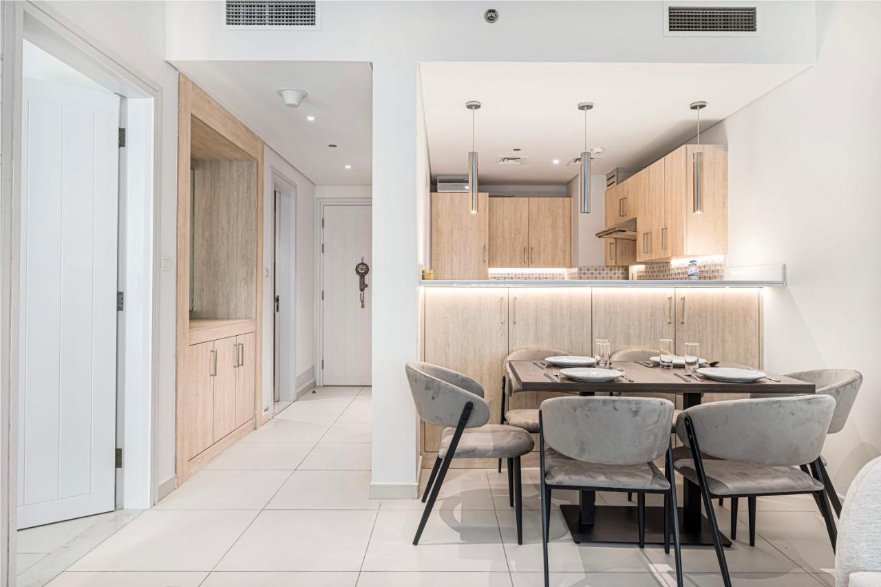 Seven Palm 1 Bedroom Rooftop Infinity Pool and Seaside - 5