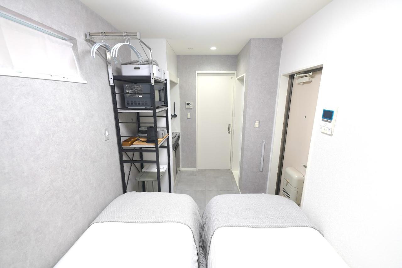 11AM out, Asakusa Base, 3F Skytree-View Rooms, Projector Mini Theater - 4