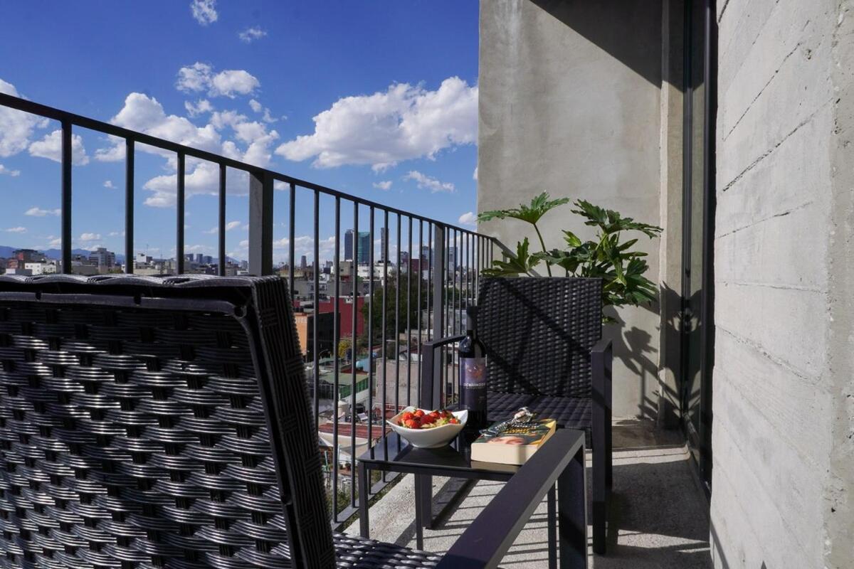 Modern Oasis Roma Sur Private Terrace with View - 5