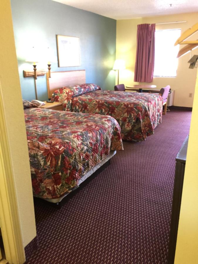 Relax Inn — photo 19