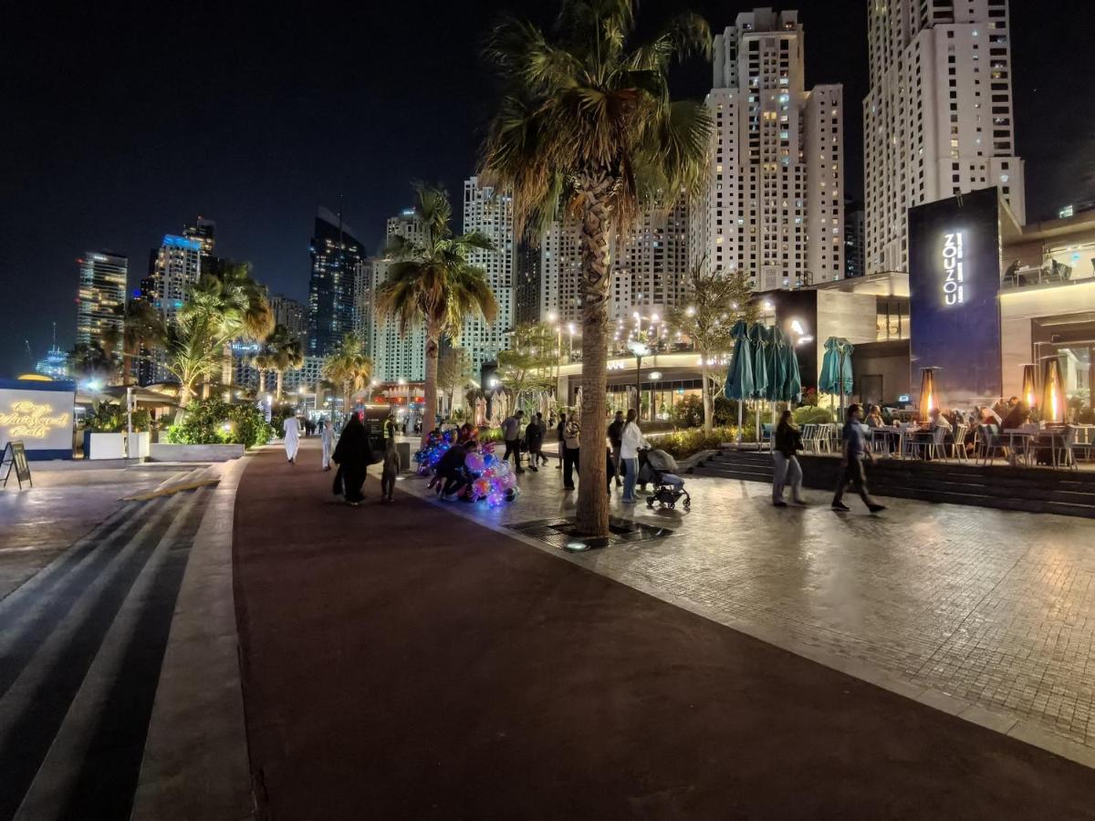 ZAH Luxury Holiday Home at JBR,Dubai - 5