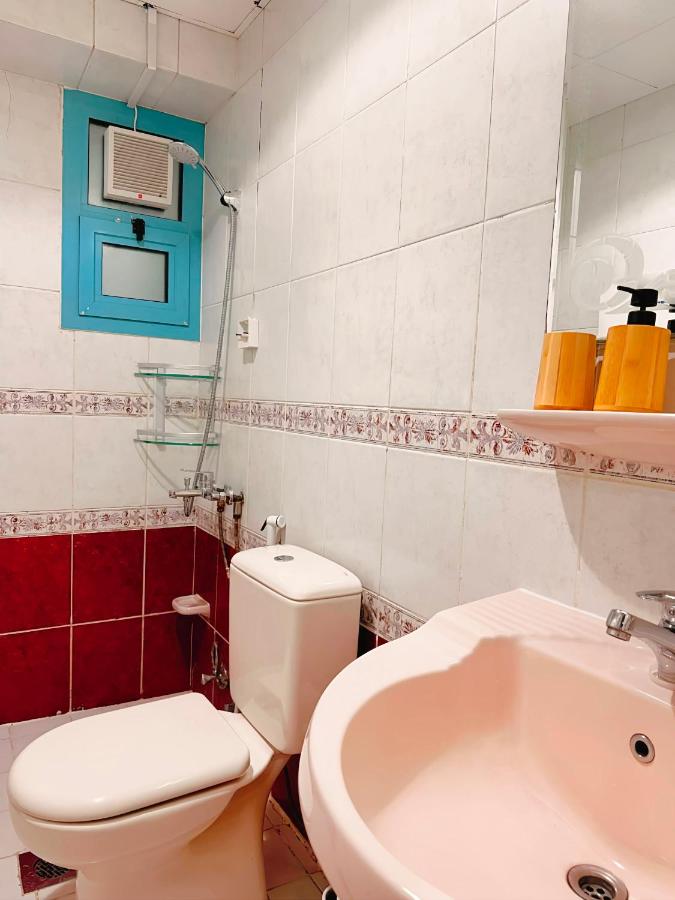 One Guest Place Deluxe Room near the Beach - 2