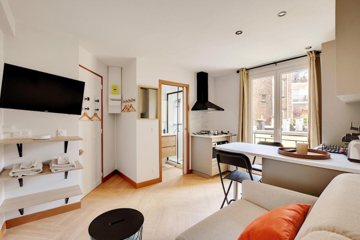 Studio Paris 36 2 people Eiffel Tower