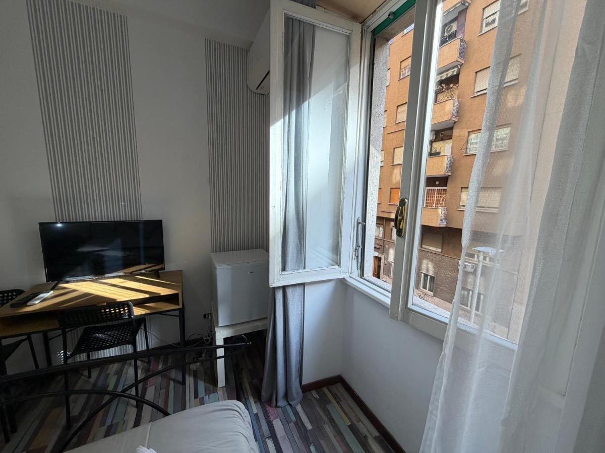 Vatican Museums Rooms 1 Min Metro Cipro - 5