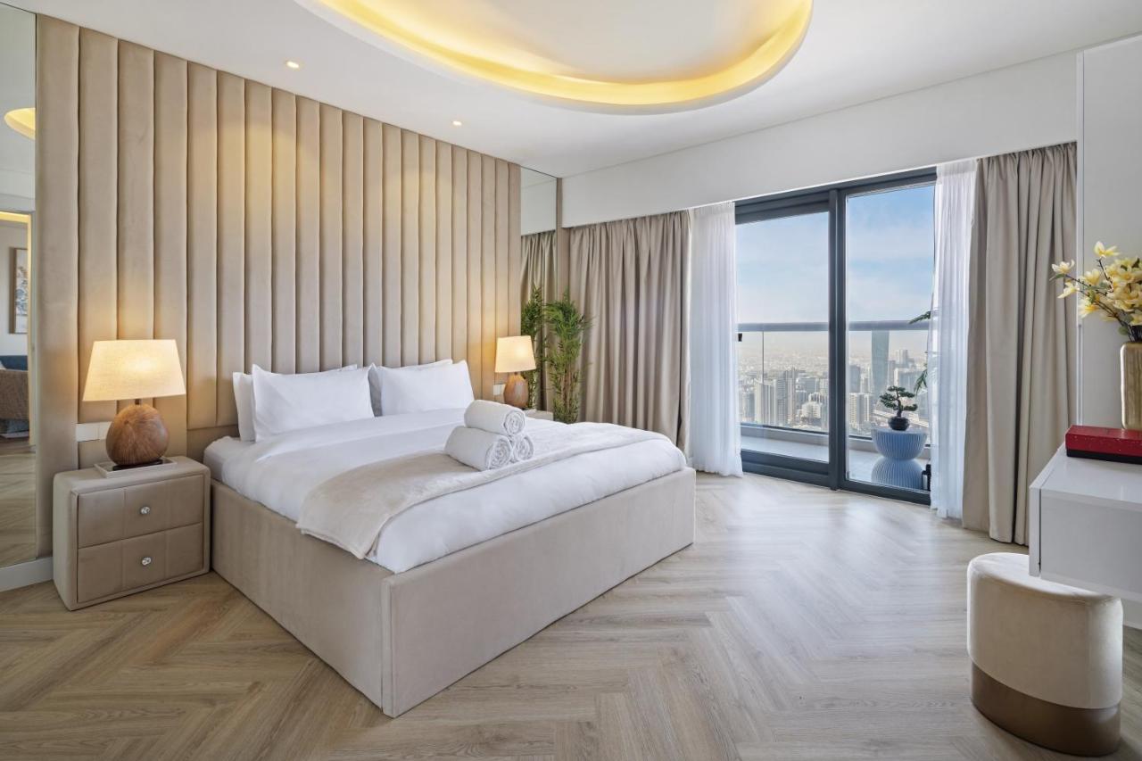 BurjKhalifaViews,1BHK, High Floor, Damac Paramount Tower B - 2