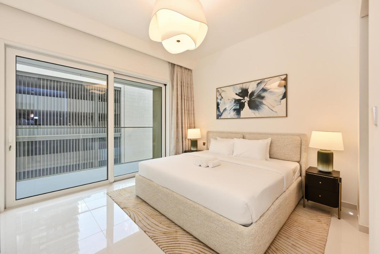 FirstStay Homes - Grand Bleu by Elie Saab Residency, Private Beach - Dubai Harbour - 2BR - 5