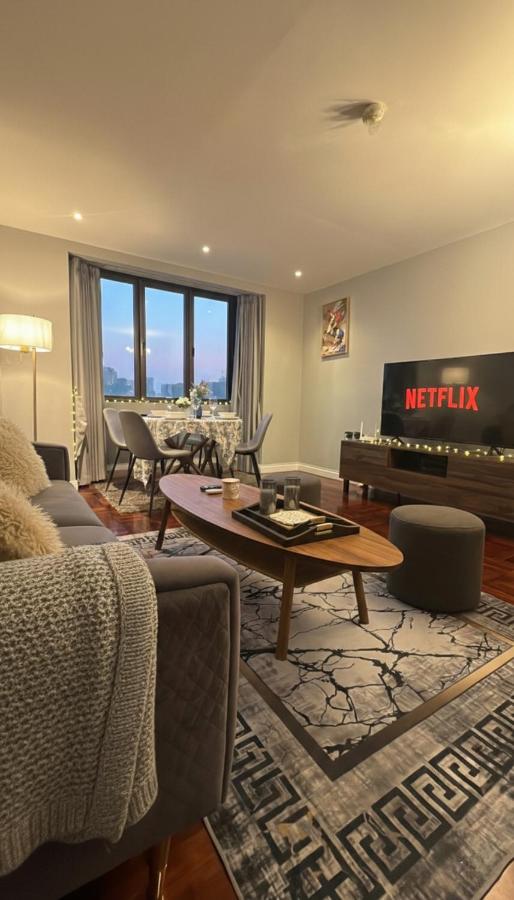 Omni Tower Sukhumvit Nana - Luxury Condominium