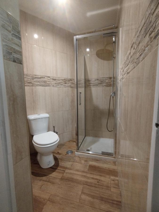 Chill Spot - Faro Hostel - 3