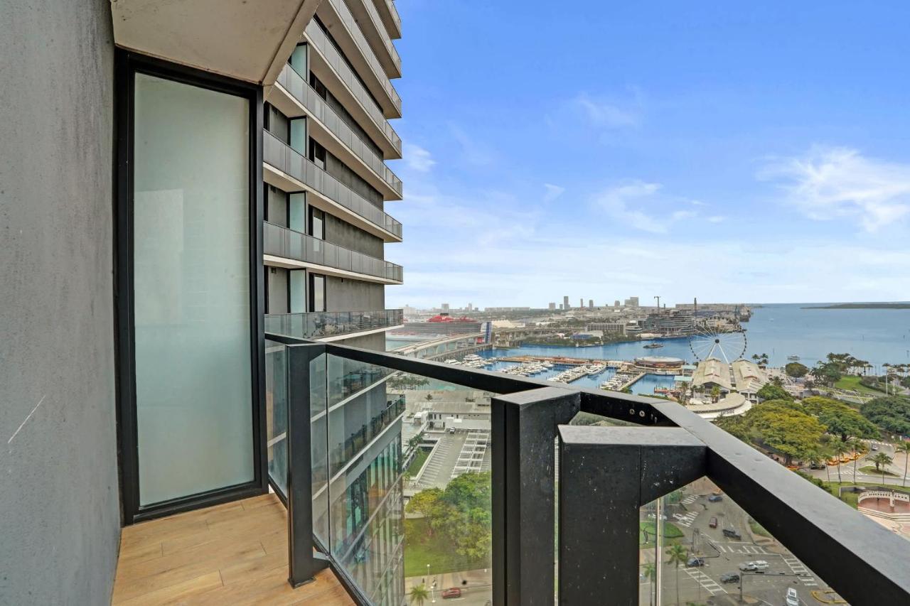 Miami Lux 1BR 16th Floor w Bay and City Views - 4