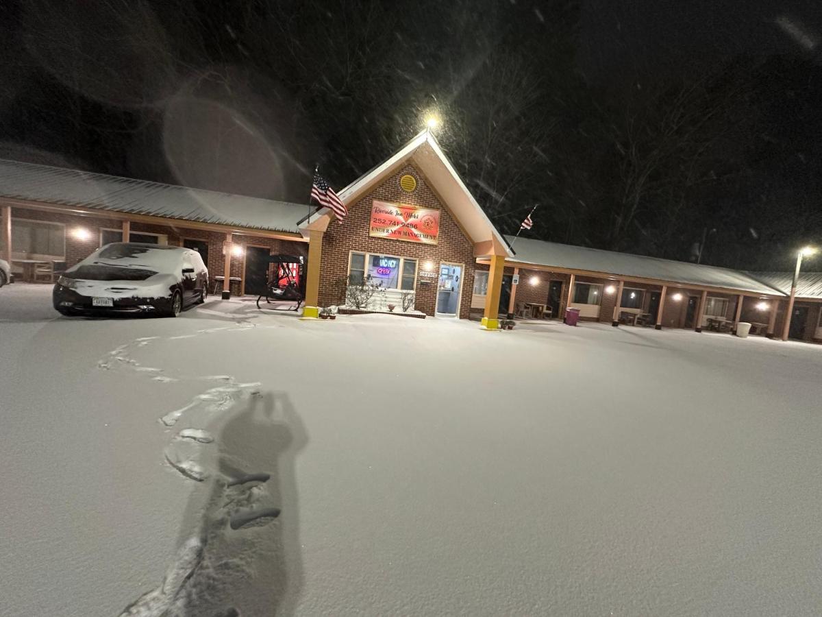Riverside Inn Motel — photo 15