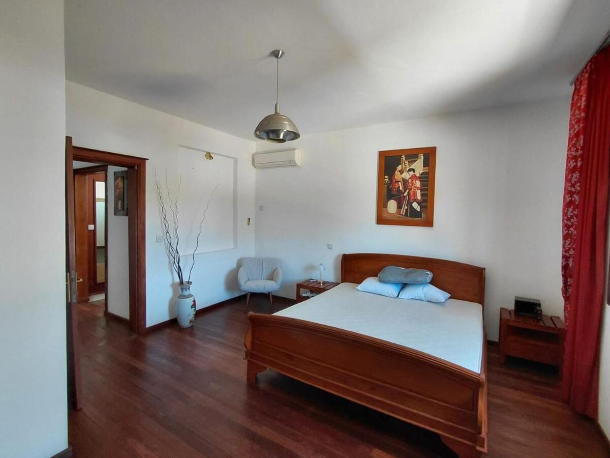 Cozy 1BR Retreat for Couples - Pool & Rooftop - 3