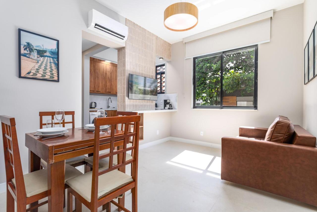 Unhotel Good vibes Apartment Ipanema Beach Bars Restaurants