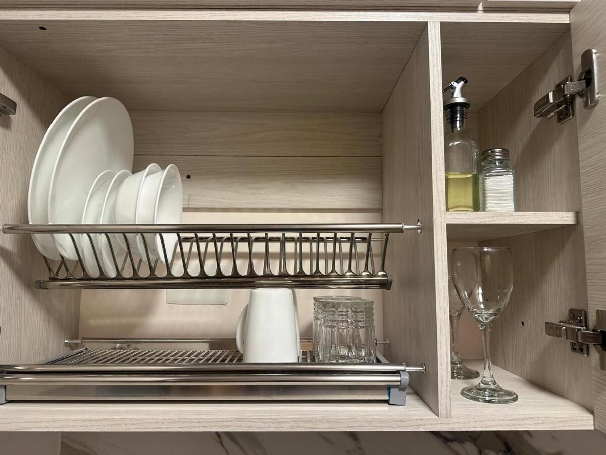 Elegant 1-Bedroom Apartment with Coworking Space - 3