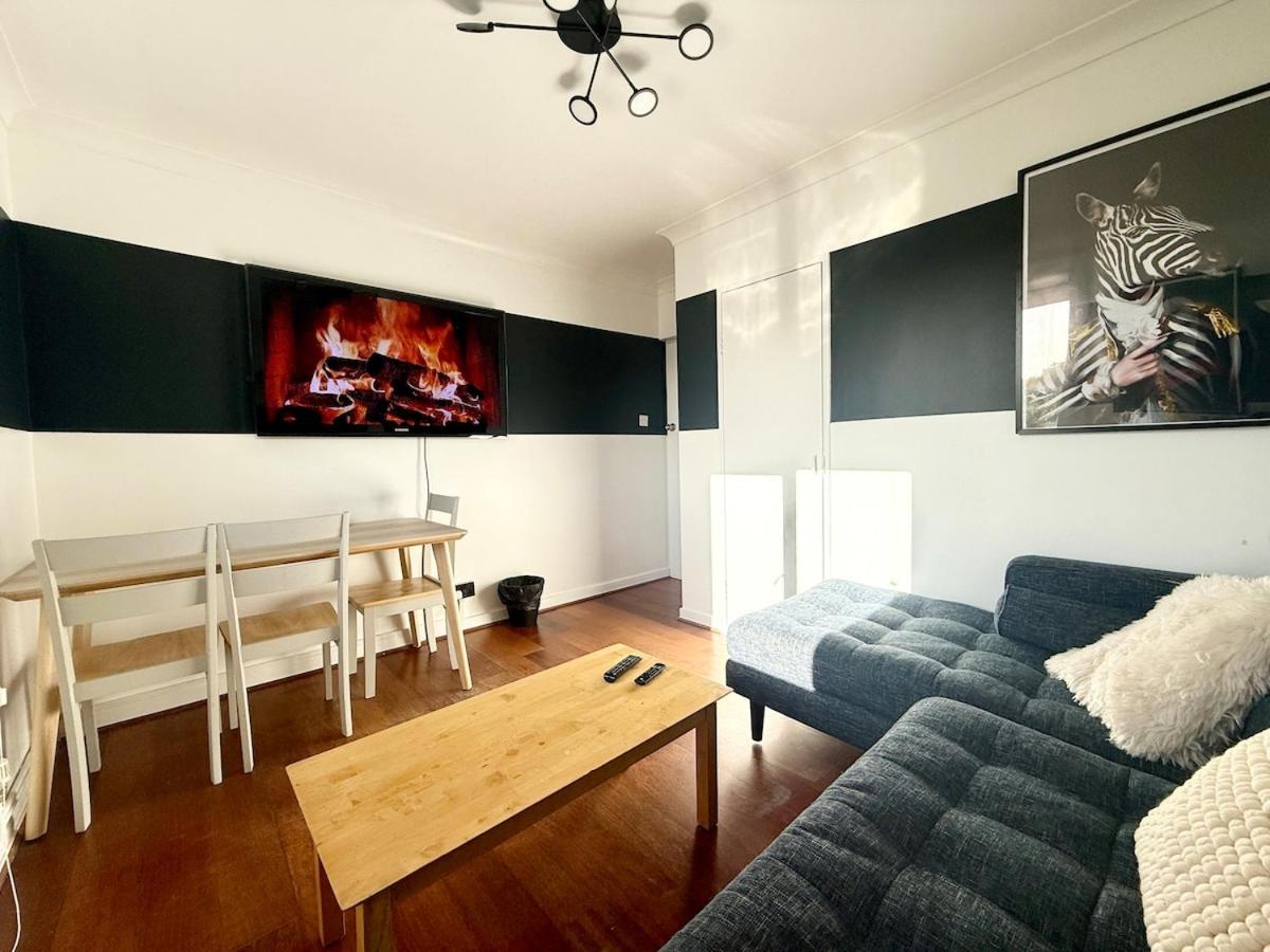 Camden Town Gem 2BR Apartment for 6 Pet Friendly - 4