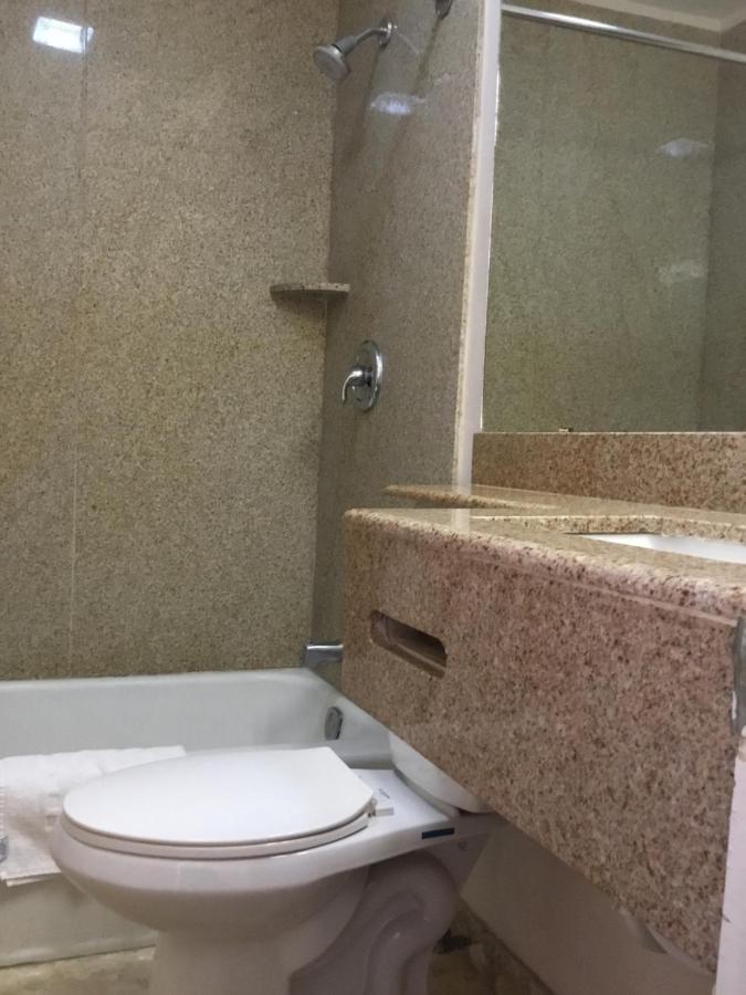 BUDGET INN — photo 9