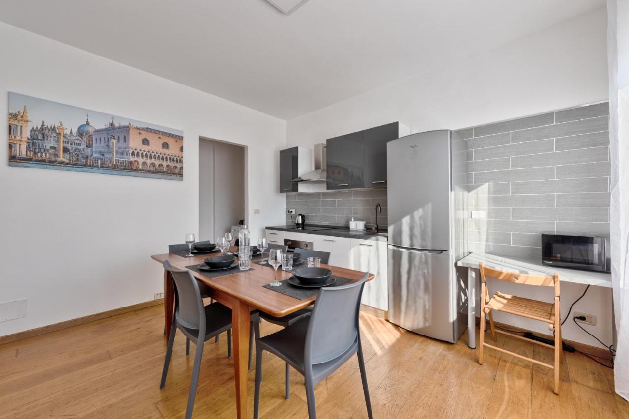 Venice-Mestre Beautiful Apartment - 5