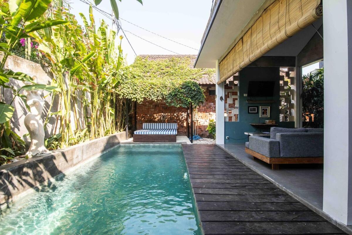 Designer Buddha 3BR Villa near Central Canggu - 4