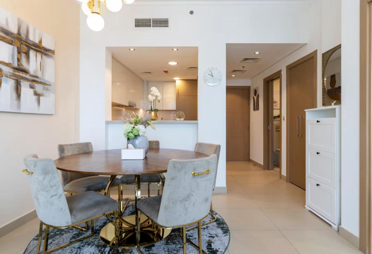 Grand Burj Vista Downtown Apartment with Burj Khalifa View - 5