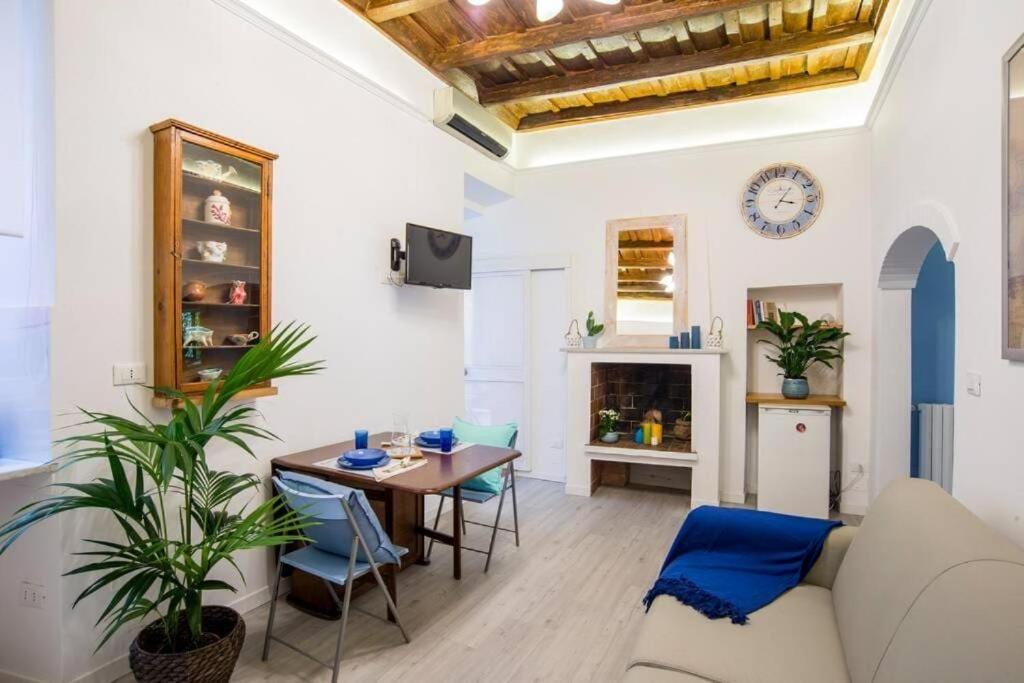 Nina Panisperna Apartment with terrace - 4