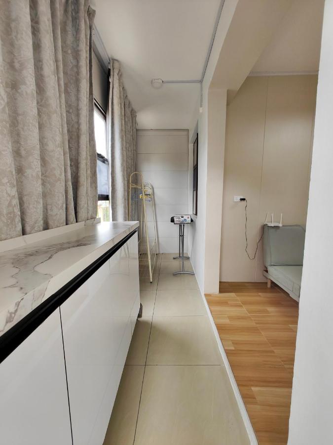 Priscilla Cozy Family 2Bedroom Apartment Walk to McDonald Free Parking - 3